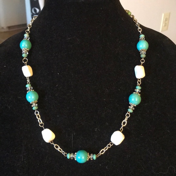 Hand Crafted Jewelry - Handcrafted howlite and magnesite necklace